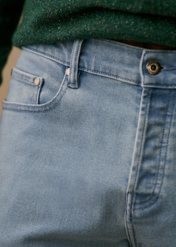 Avi Slim Jeans