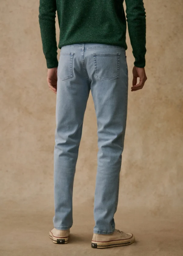 Avi Slim Jeans