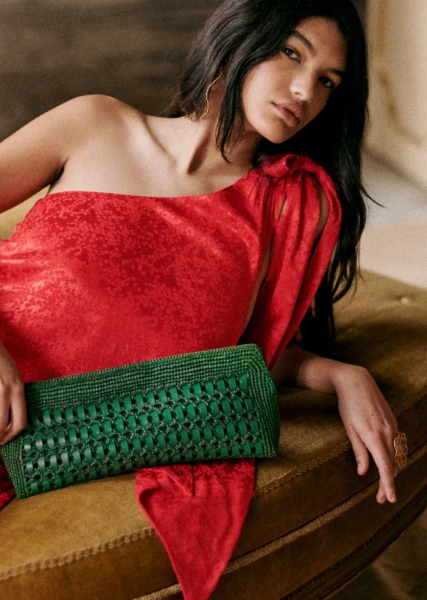 Carmen Pouch