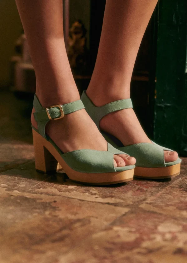 Fausta Clogs
