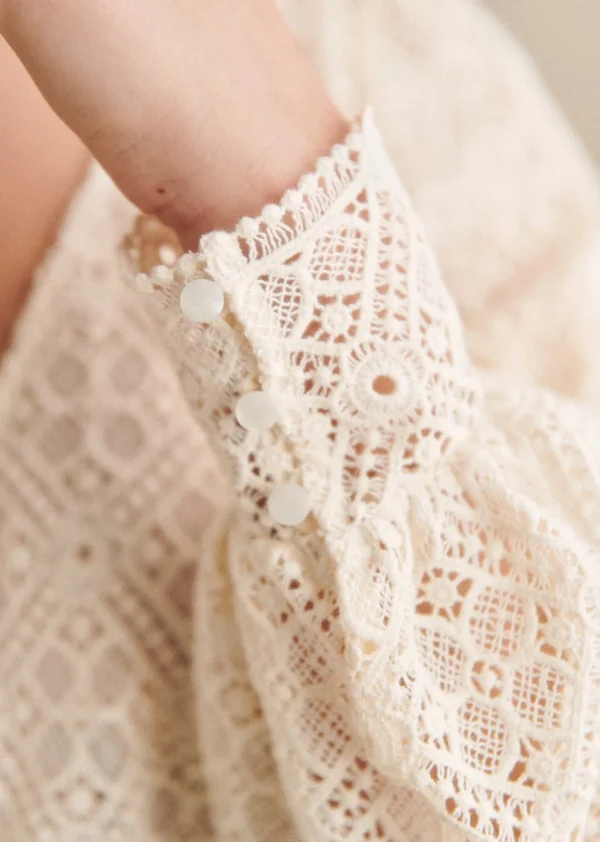 Gaya Blouse