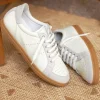 Harper Sneakers
