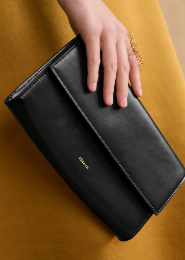 Leonie Pouch