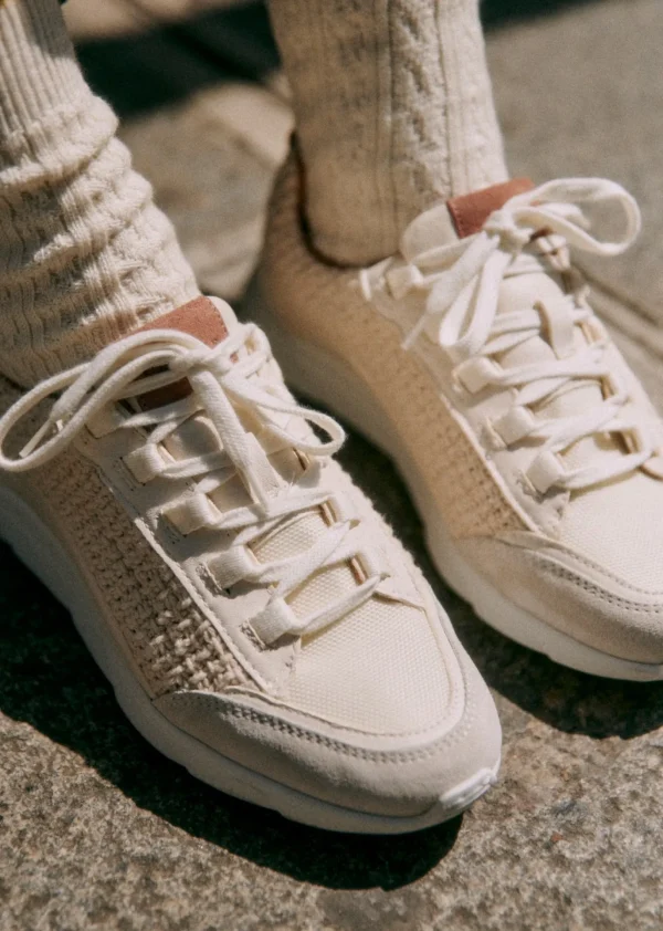 Sama Sneakers