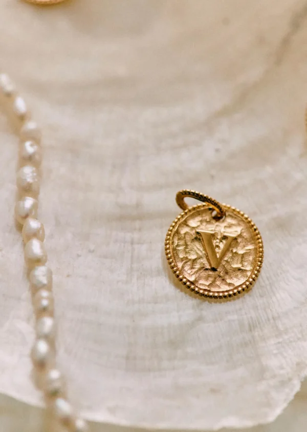 Sara Pendant 9-carat Gold - Letters Q To Z