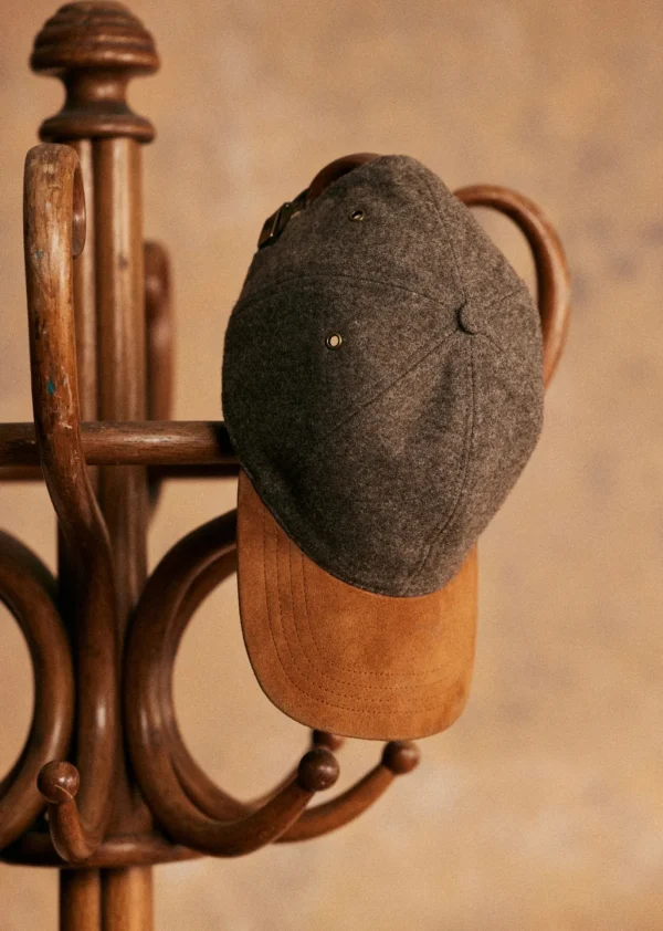Scaddle Cap