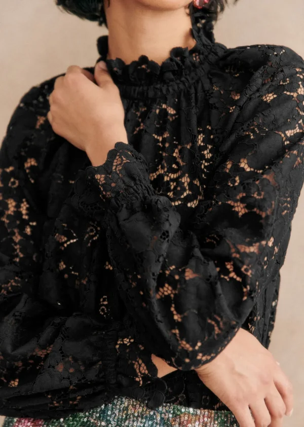 Sheila Blouse