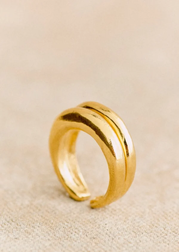 Theresa Ring