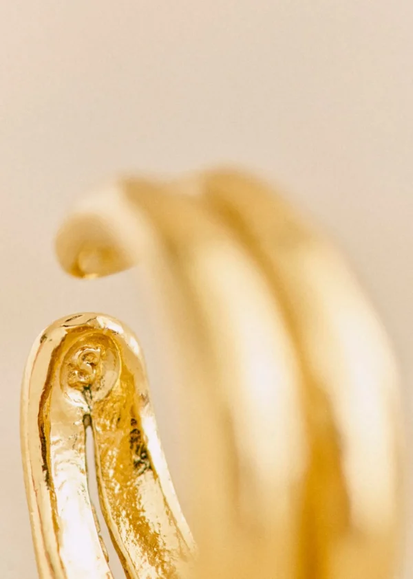 Theresa Ring