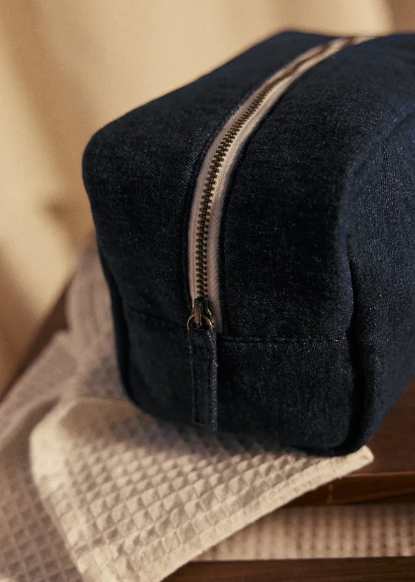 Twyman Toiletry Bag